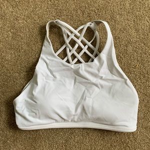 Lululemon High Neck Free to Be Wild bra